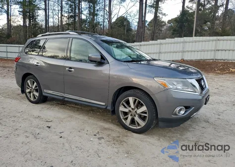 2015 Nissan Pathfinder S z USA, uszkodzony, nr VIN 5N1AR2MM7FC670537